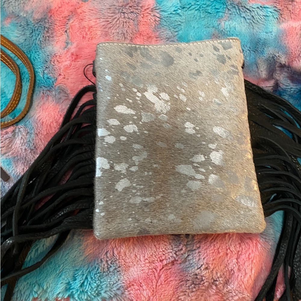 Small American Darling cross body… about the size of a large wallet